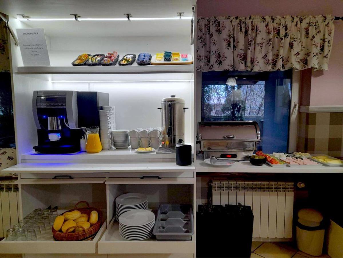 Motel Domowy Gosciniec Lomza Ngoại thất bức ảnh