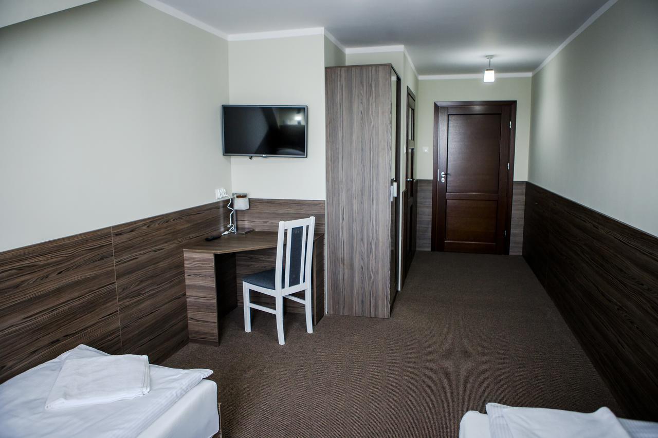 Motel Domowy Gosciniec Lomza Ngoại thất bức ảnh